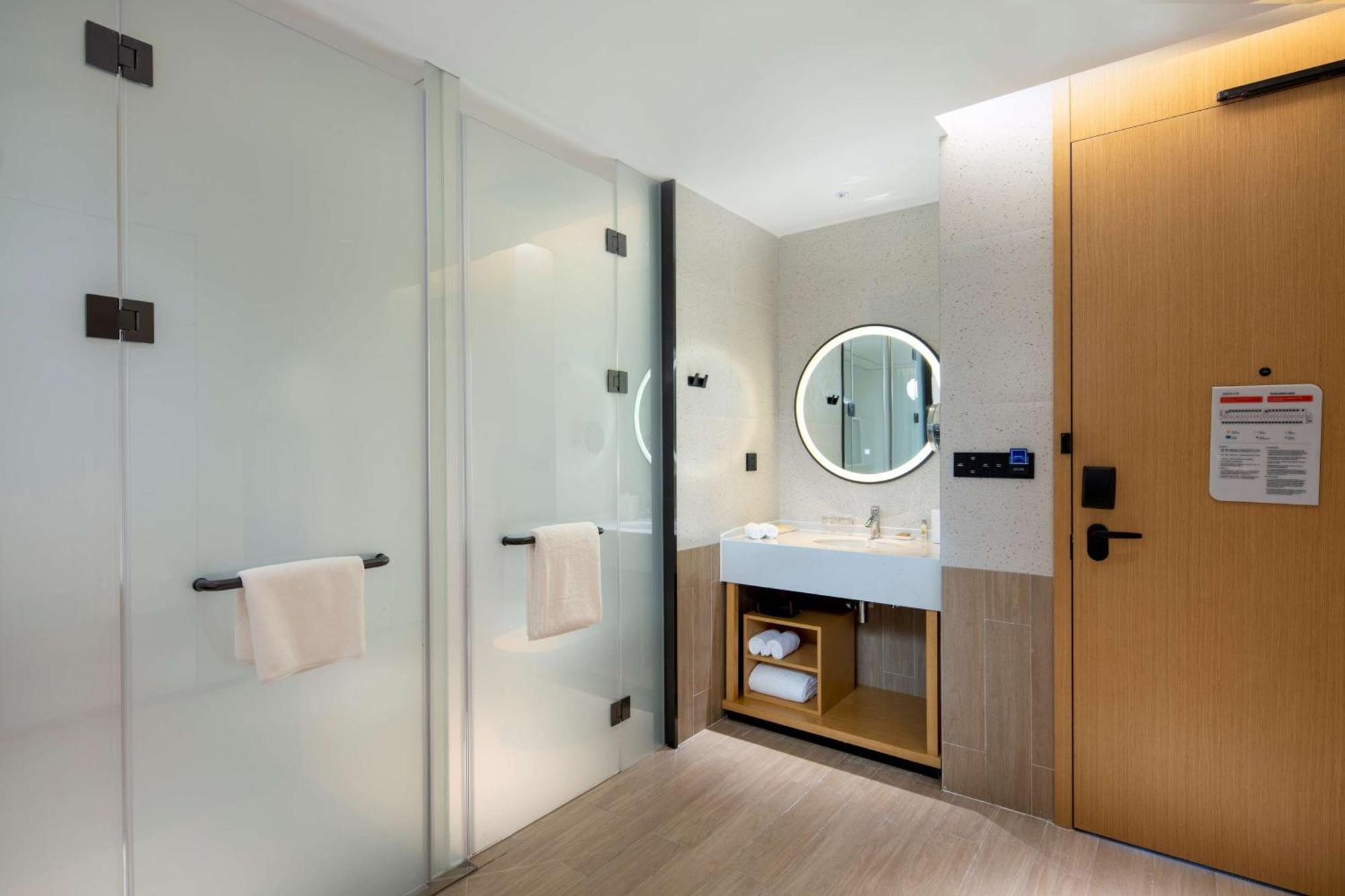 Hilton Garden Inn Shenzhen Nanshan Avenue المظهر الخارجي الصورة